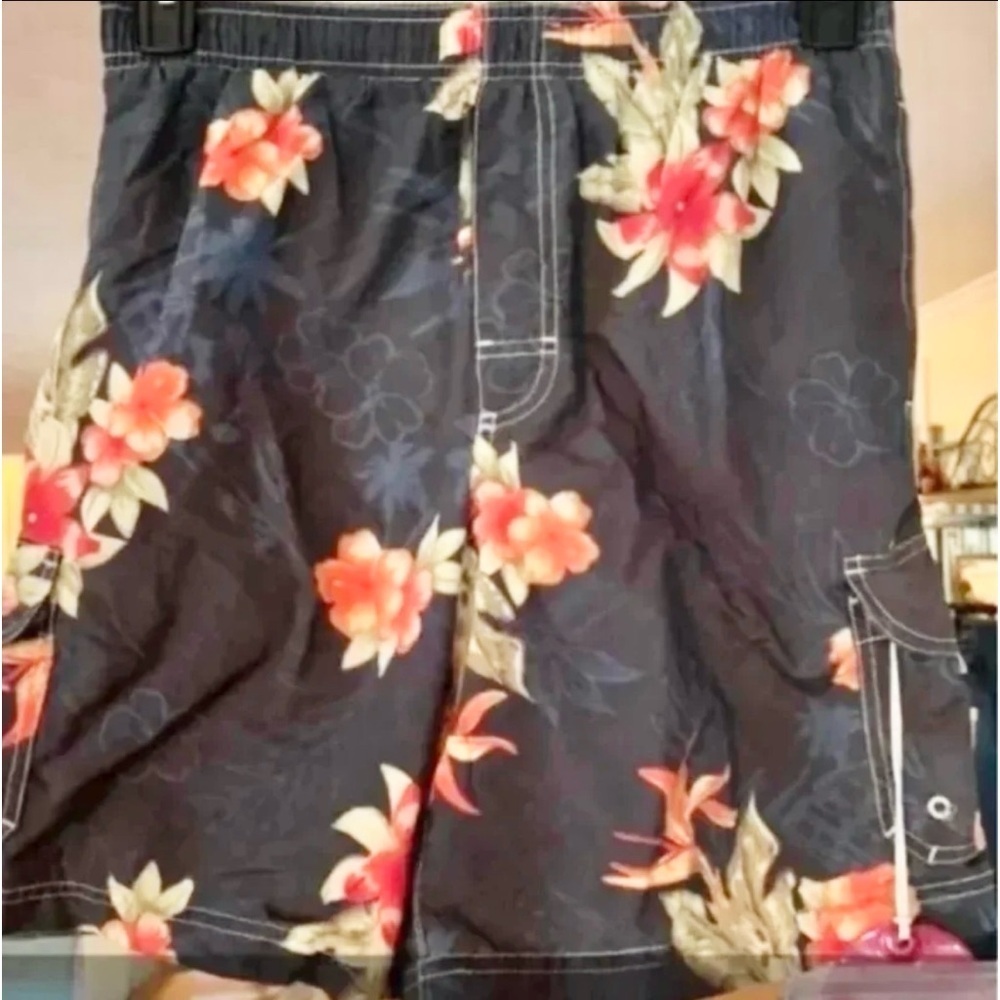 New swimsuit trunks mens size small Caribbean Joes with tags